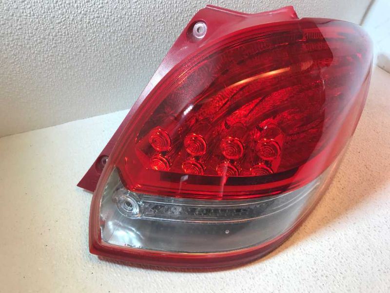 Calavera (luz trasera) derecha usada original (OEM) Hyundai Veloster 2012-2017