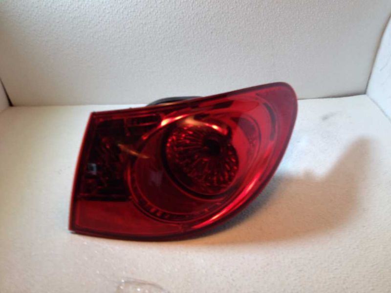 Right taillamp assembly outer used genuine OEM Hyundai Elantra 2007-2010