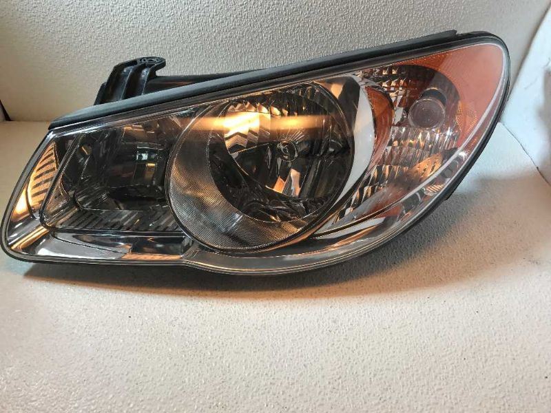 Left headlamp assembly composite used genuine OEM Hyundai Elantra 2007-2009
