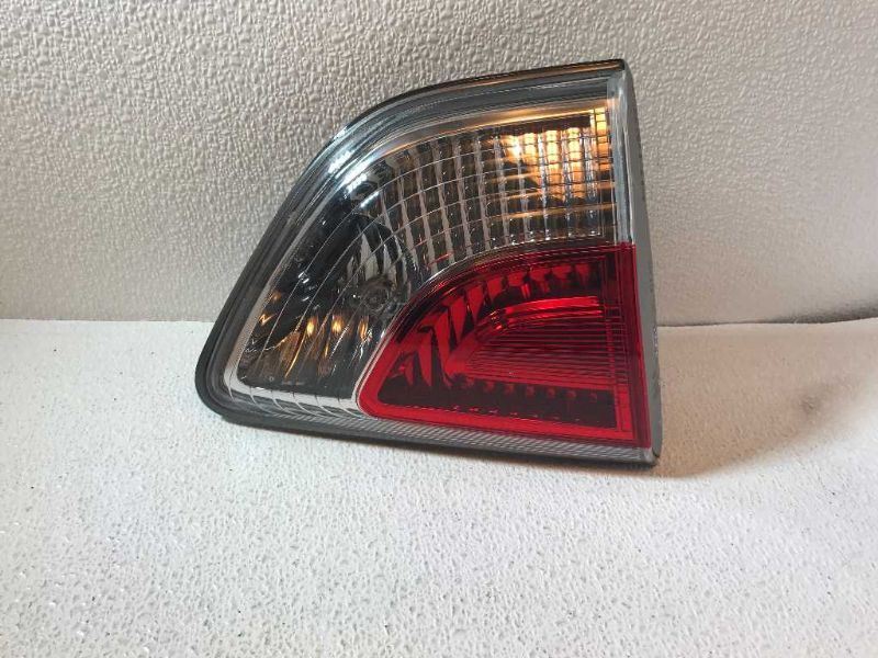 Calavera (luz trasera) izquierda usada original (OEM) Nissan Pathfinder 2014