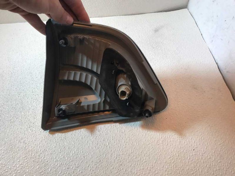 Calavera (luz trasera) izquierda usada original (OEM) Nissan Pathfinder 2014