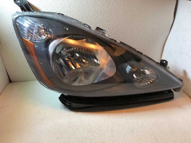Right headlamp assembly composite used genuine OEM Honda FIT 2007-2008