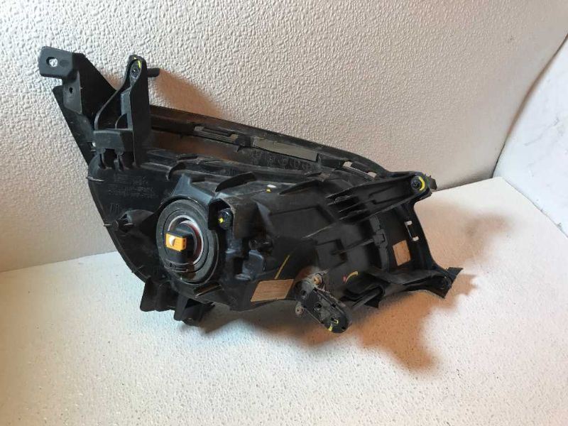 Left fog lamp assembly used genuine OEM KIA Optima 2014-2016