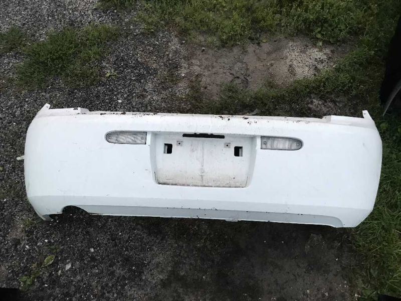 Defensa (parachoques) trasera usada original (OEM) Pontiac G5 2007-2009