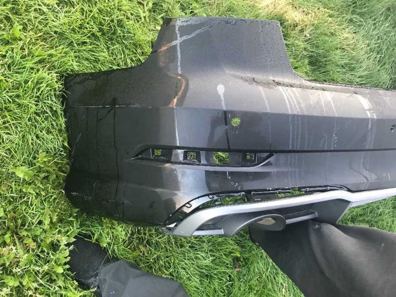 Defensa (parachoques) trasera usada original (OEM) Audi A3 2017-2020