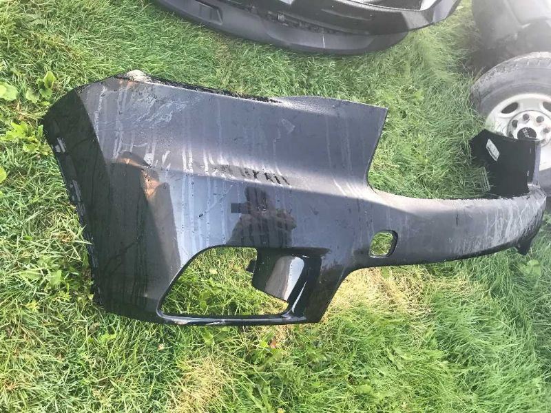 Front bumper cover upper used genuine OEM Toyota Highlander 2014-2016