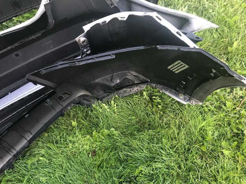 Front bumper cover upper used genuine OEM Toyota Highlander 2014-2016