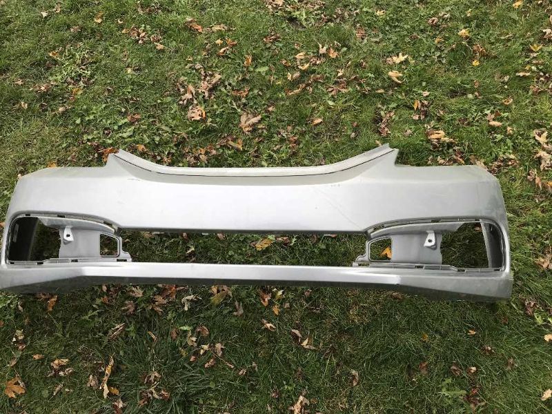 Defensa (parachoques) delantera usada original (OEM) Honda Civic 2013-2015