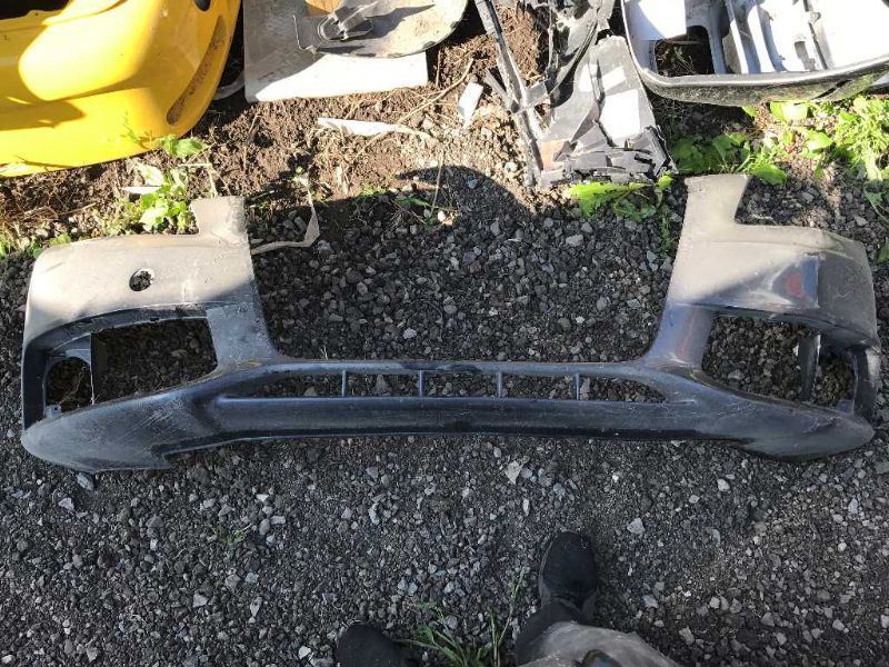 Defensa (parachoques) delantera usada original (OEM) Audi A4 2009-2012