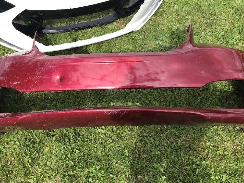 Defensa (parachoques) delantera usada original (OEM) Dodge Grand Caravan 2011-2020