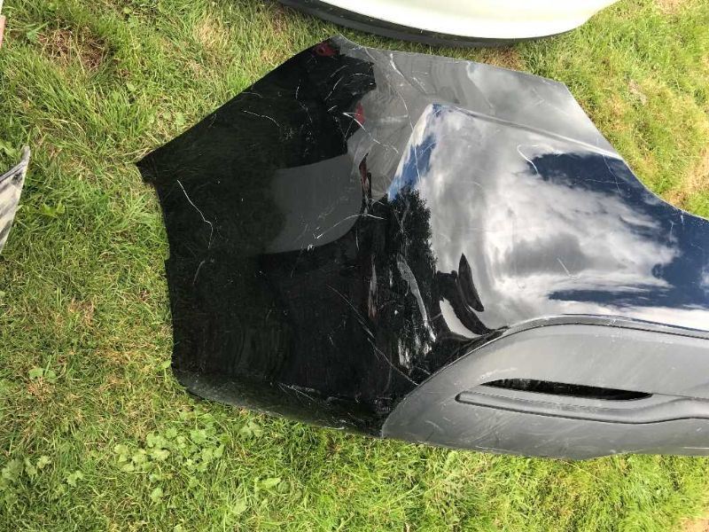 Defensa (parachoques) trasera usada original (OEM) Chrysler 200 2015-2017