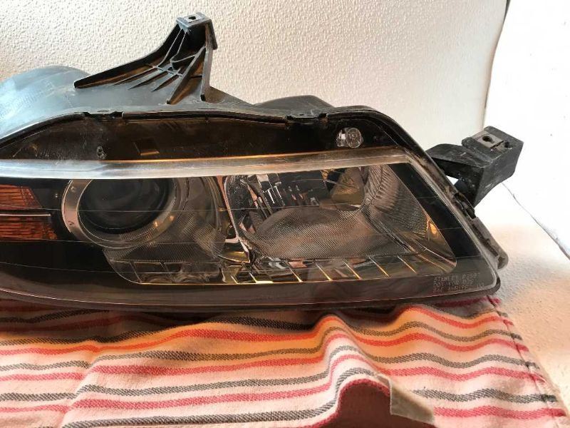 Right headlamp lens/housing used genuine OEM Acura TL 2006