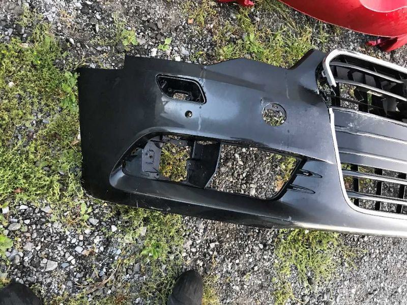 Defensa (parachoques) delantera usada original (OEM) Audi A6 2012-2015