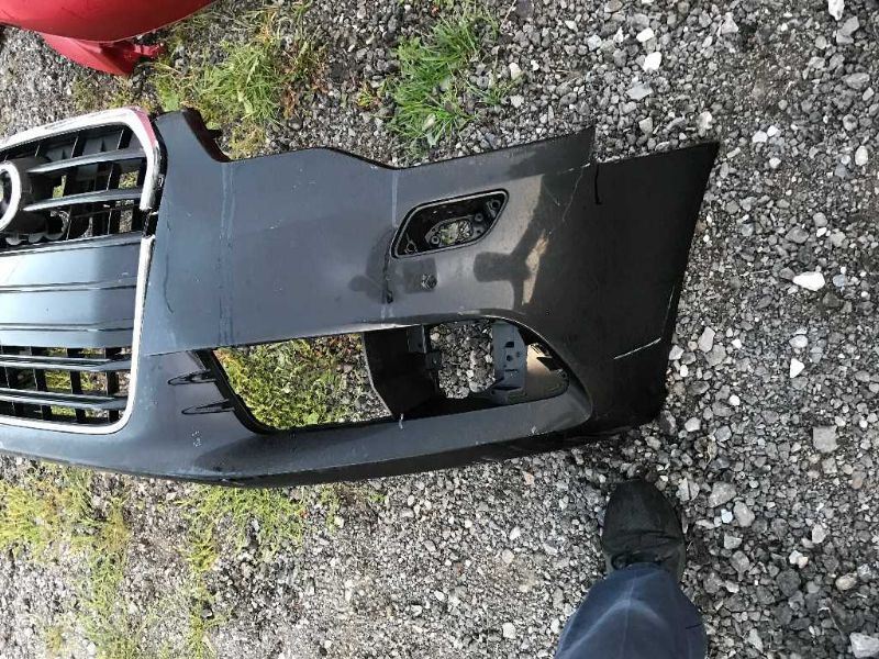 Defensa (parachoques) delantera usada original (OEM) Audi A6 2012-2015