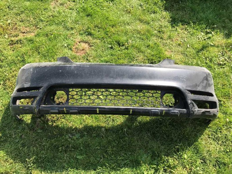 Defensa (parachoques) delantera usada original (OEM) Toyota Matrix 2003-2004