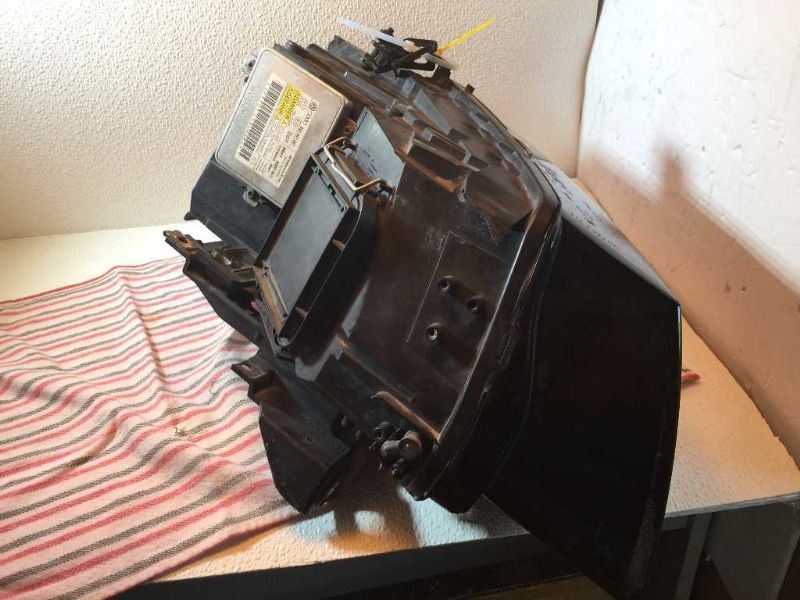Left headlamp bracket used genuine OEM Audi Q5 2009-2012