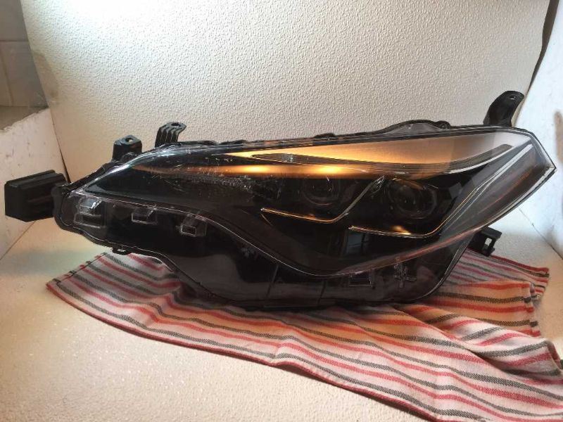 Headlamp Assembly used genuine OEM Toyota Corolla 2017-2019