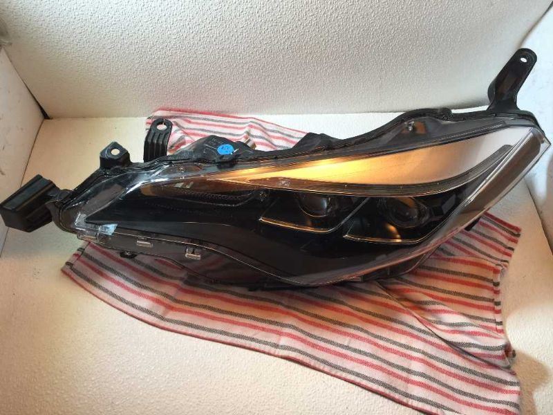 Headlamp Assembly used genuine OEM Toyota Corolla 2017-2019