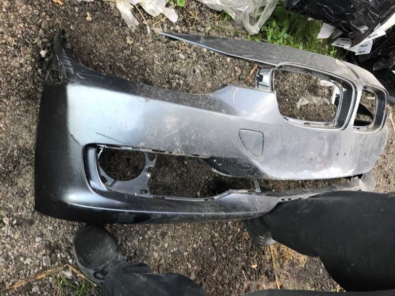 Pare-choc avant usagé d'origine (OEM) BMW 328I 2012-2015 (Front bumper cover)