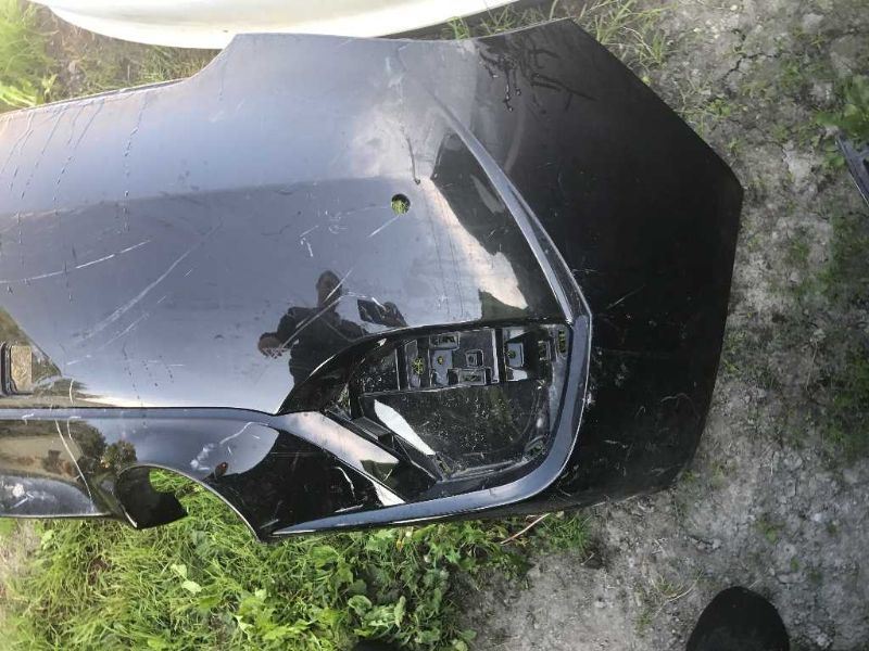 Defensa (parachoques) trasera usada original (OEM) Infiniti Q60 2017-2022