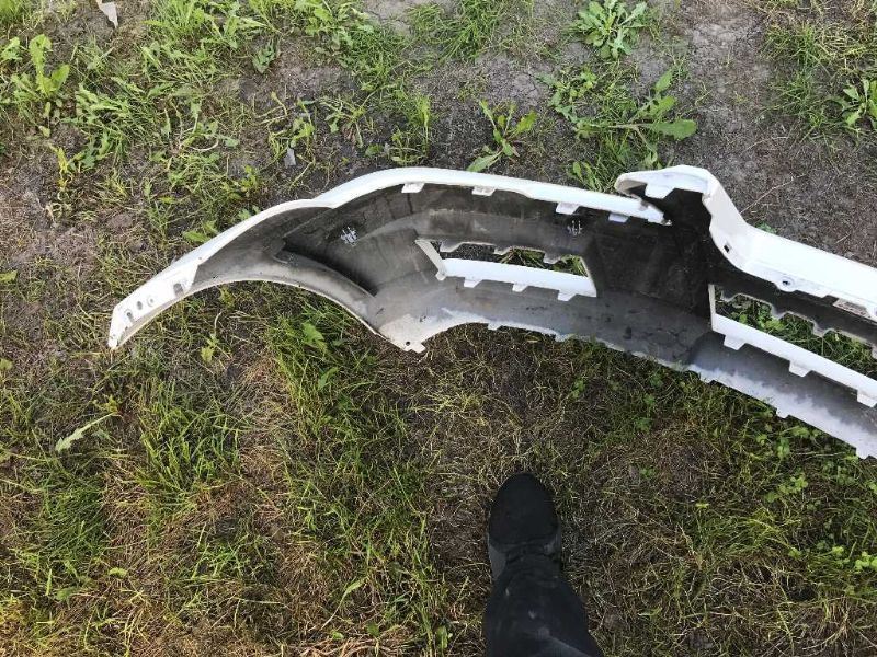 Front bumper cover used genuine OEM Mercedes-Benz GLK350 2010-2012