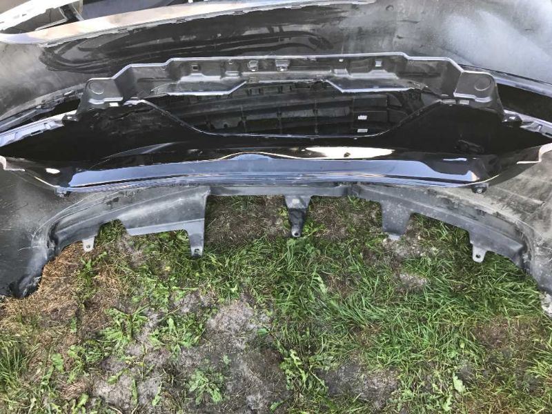 Defensa (parachoques) trasera usada original (OEM) Toyota Yaris 2015-2017