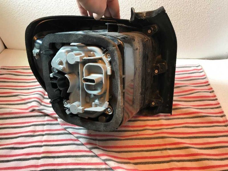 Tail Lamp used genuine OEM Jeep Renegade 2015-2016