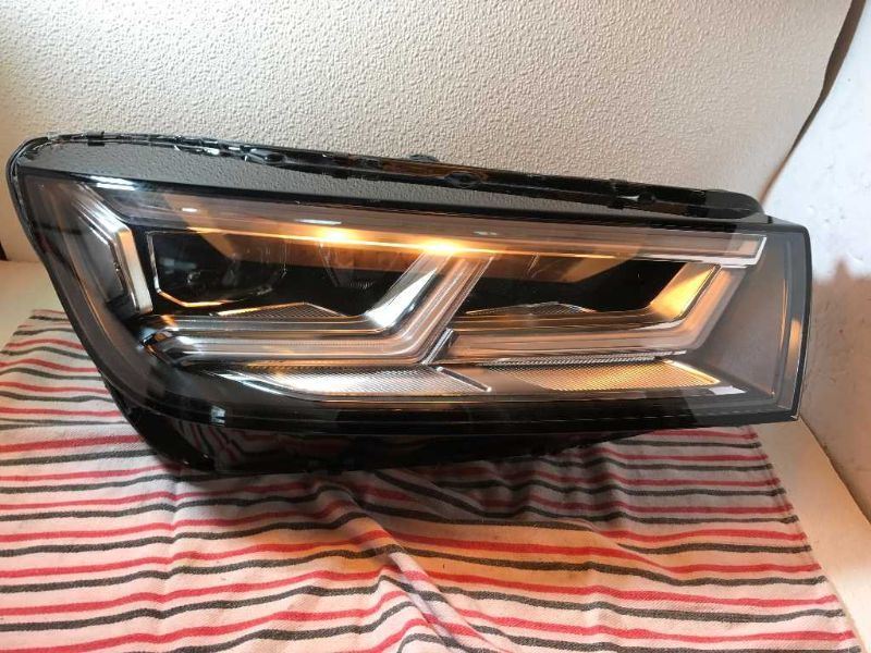 Headlamp Assembly used genuine OEM Audi Audi Q5 2018-2020