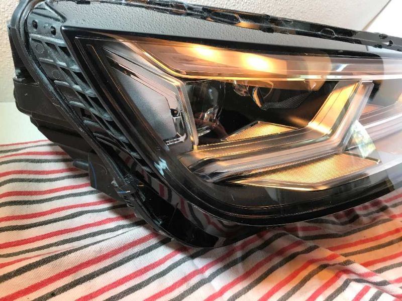Headlamp Assembly used genuine OEM Audi Audi Q5 2018-2020