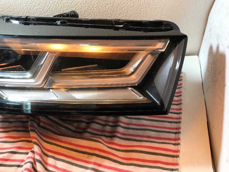 Headlamp Assembly used genuine OEM Audi Audi Q5 2018-2020