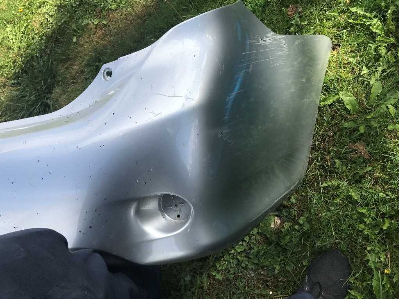 Defensa (parachoques) trasera usada original (OEM) Toyota Corolla 2009-2010