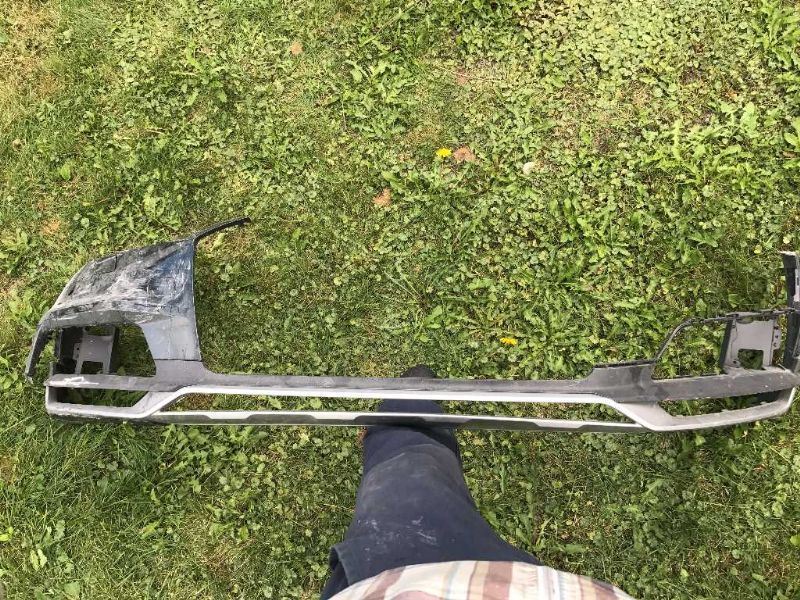 Right front bumper cover used genuine OEM Audi A4 Allroad 2017-2019
