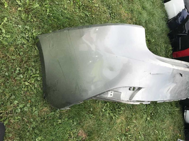 Defensa (parachoques) trasera usada original (OEM) Lexus IS350 2014-2016