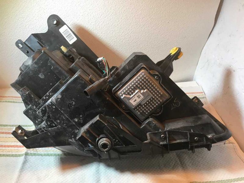 Headlamp Assembly used genuine OEM General Motors Acadia 2017-2019