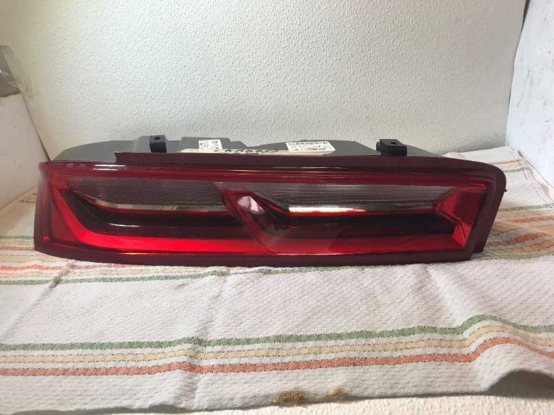 Tail Lamp used genuine OEM Chevrolet Camaro 2016-2018
