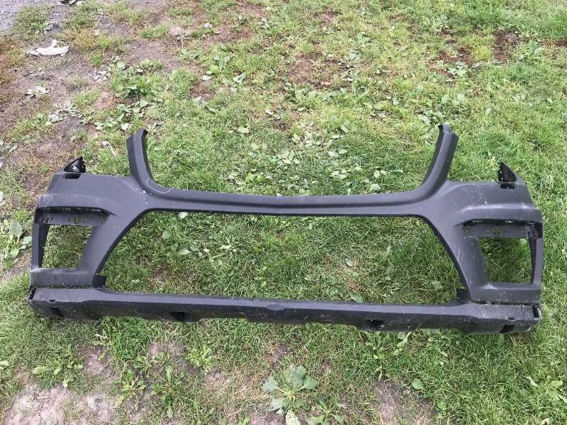 Front bumper cover used genuine OEM Mercedes-Benz Mercedes GL-Class 2013-2016
