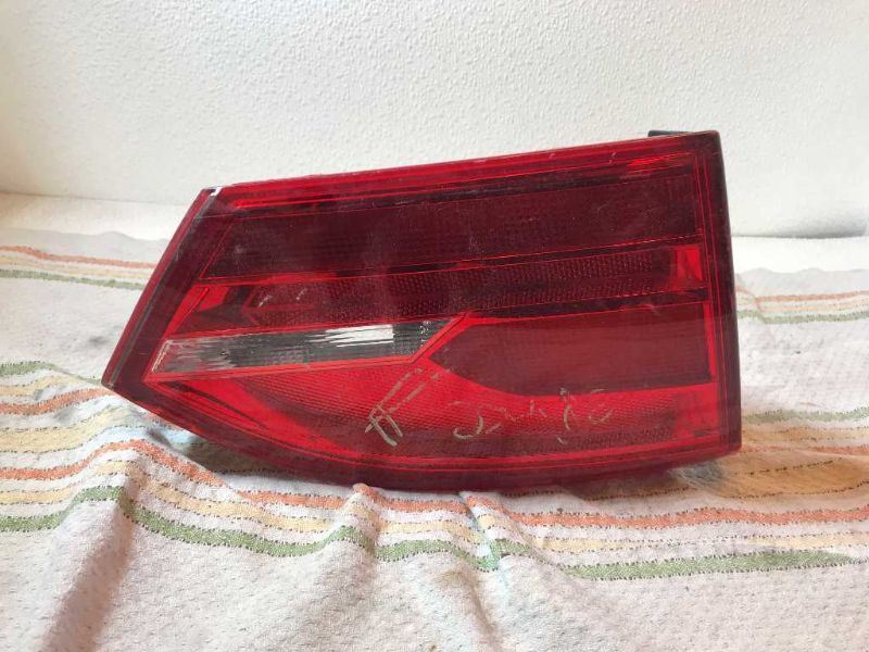 Left taillamp assembly inner used genuine OEM Volkswagen Jetta 2011-2014