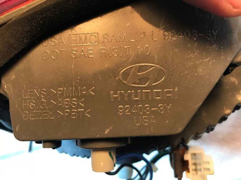 Left taillamp assembly inner used genuine OEM Hyundai Elantra 2011-2013