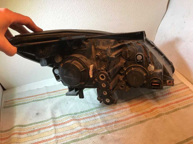 Left headlamp assembly composite used genuine OEM Hyundai Veracruz 2007-2012
