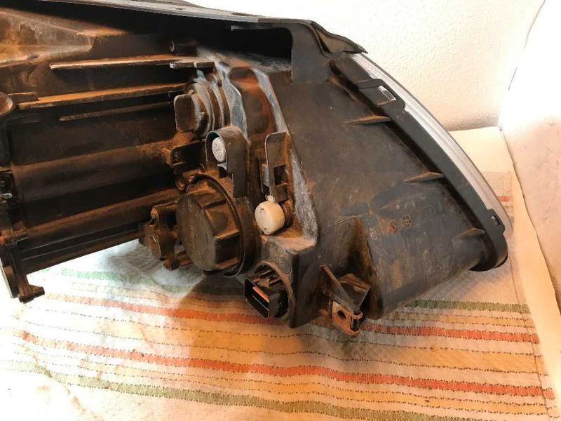 Left headlamp assembly composite used genuine OEM Hyundai Veracruz 2007-2012