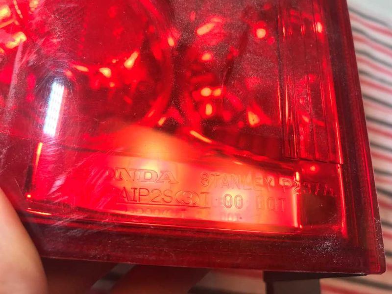 Calavera (luz trasera) izquierda usada original (OEM) Honda Pilot 2003-2005