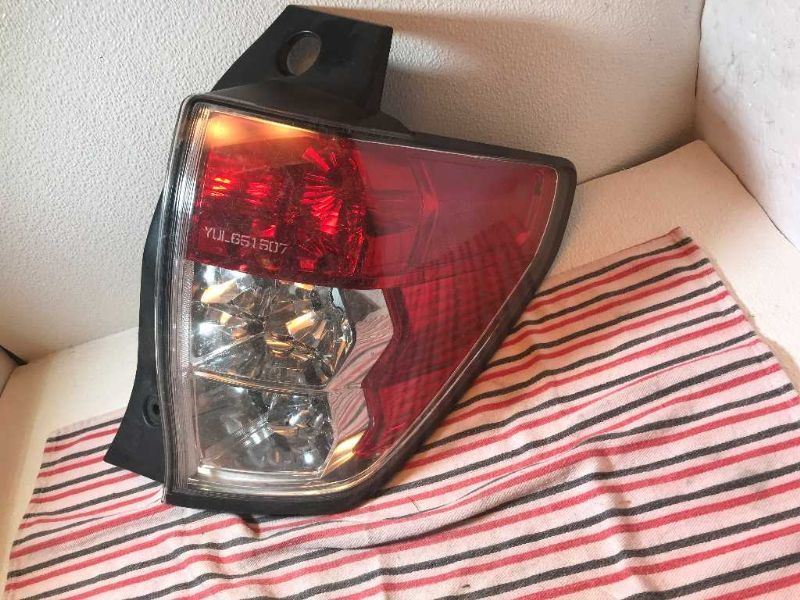 Right taillamp lens/housing used genuine OEM Subaru Forester 2009-2013