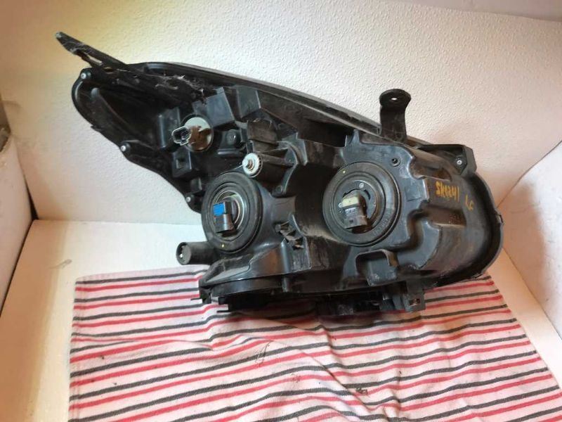 Faro izquierdo usado original (OEM) Nissan Rogue 2009-2010