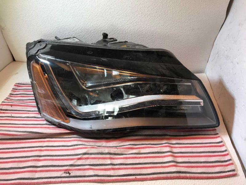 Headlamp Assembly used genuine OEM Audi A8 Quattro 2011-2014