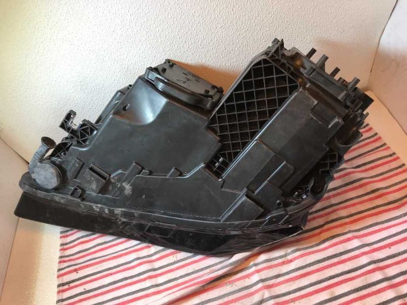 Headlamp Assembly used genuine OEM Audi A8 Quattro 2011-2014