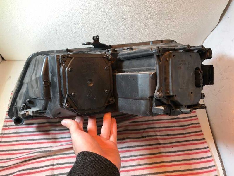 Headlamp Assembly used genuine OEM Audi A8 Quattro 2011-2014