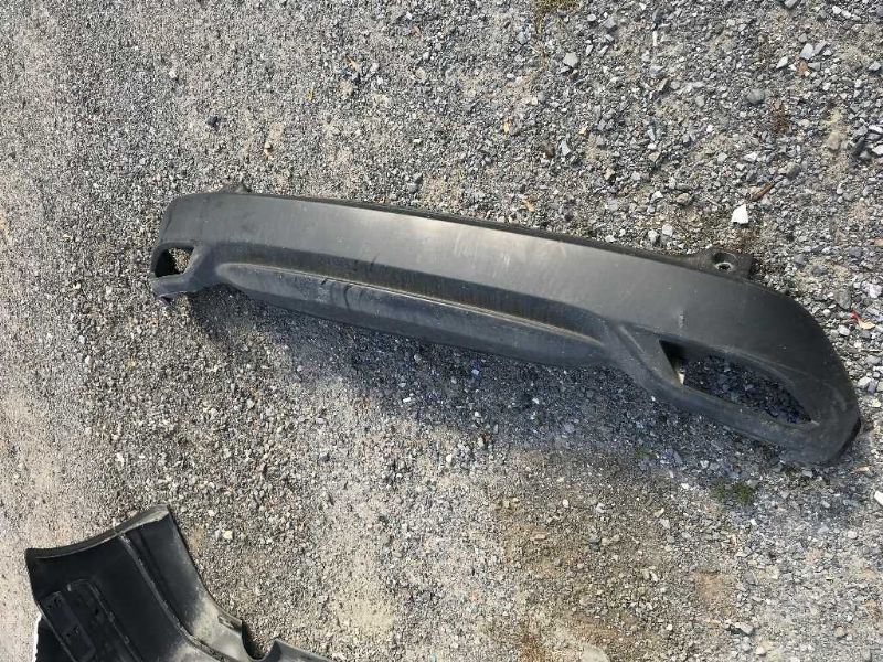 Defensa (parachoques) trasera usada original (OEM) Honda HR-V 2016-2018