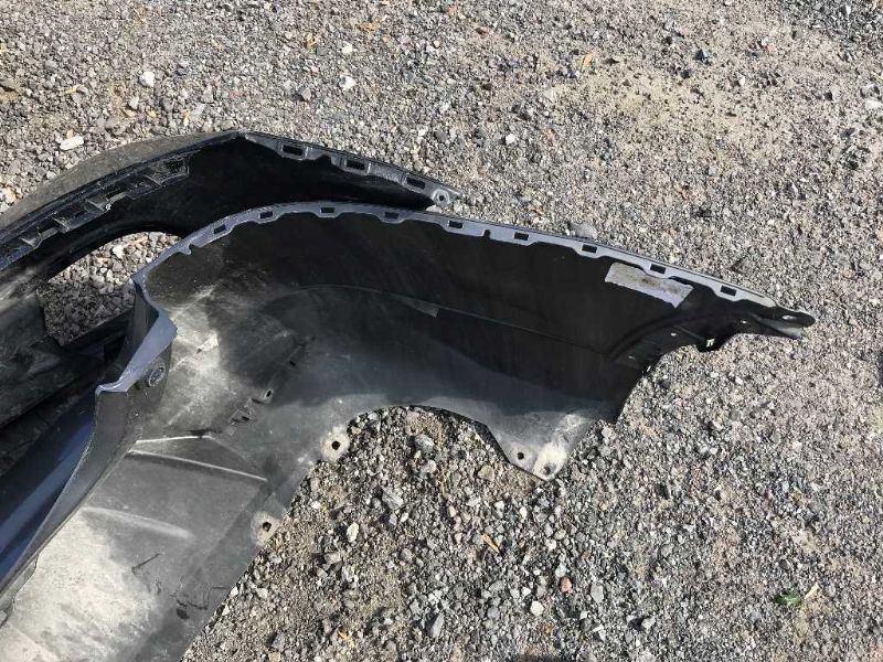 Defensa (parachoques) trasera usada original (OEM) Nissan Rogue 2014-2016