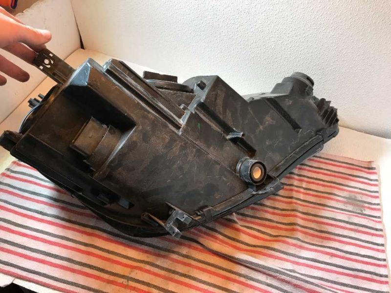 Left headlamp assembly composite used genuine OEM Audi A4 2017-2019