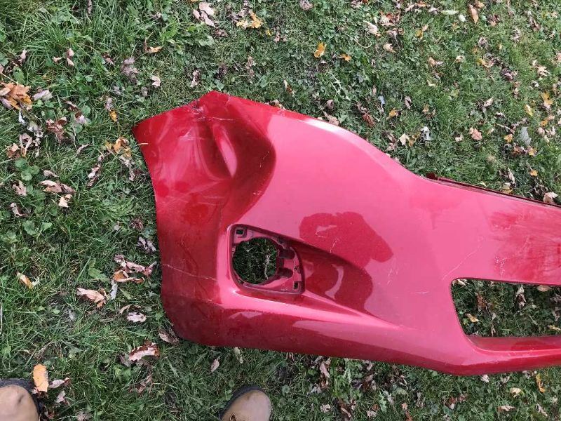 Defensa (parachoques) delantera usada original (OEM) Toyota Venza 2009-2016